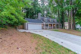 135 Barrington Drive E, Roswell, GA 30076