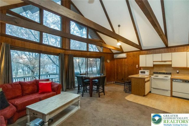 159 Penn Forest Trail, Penn Forest Twp, PA 18210