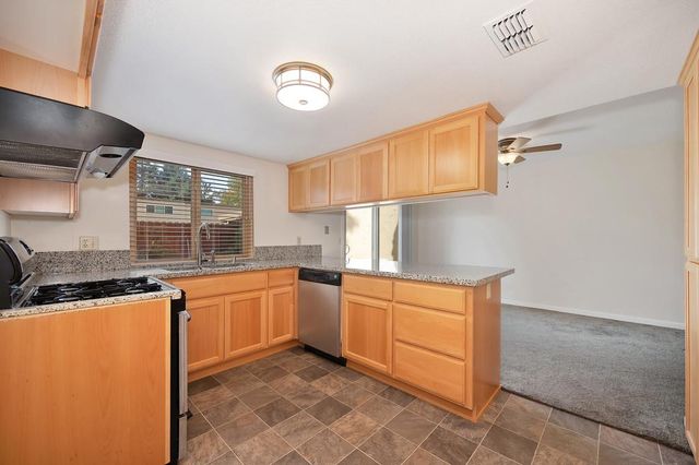 3132 Via Grande, Sacramento, CA 95825