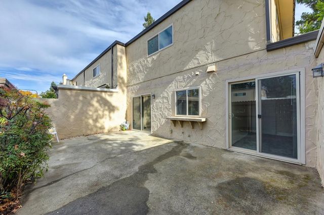 3132 Via Grande, Sacramento, CA 95825