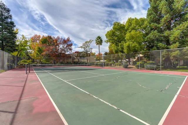 3132 Via Grande, Sacramento, CA 95825