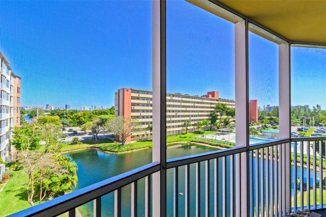 1770 NE 191st Street 5081, Miami, FL 33179