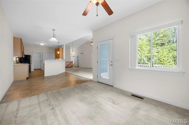309 Revolution Drive, St Peters, MO 63376