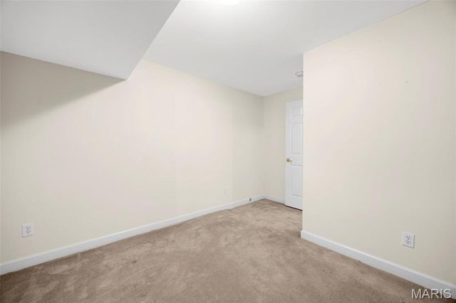 309 Revolution Drive, St Peters, MO 63376