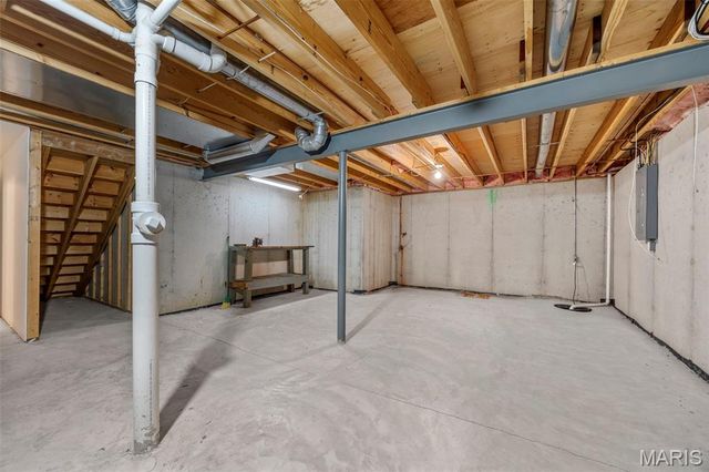 309 Revolution Drive, St Peters, MO 63376