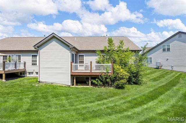 309 Revolution Drive, St Peters, MO 63376
