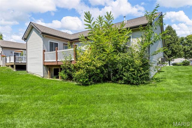 309 Revolution Drive, St Peters, MO 63376