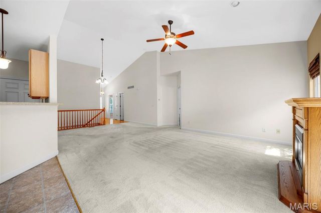 309 Revolution Drive, St Peters, MO 63376
