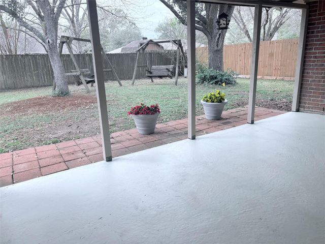 3820 Clover Drive, Alvin, TX 77511