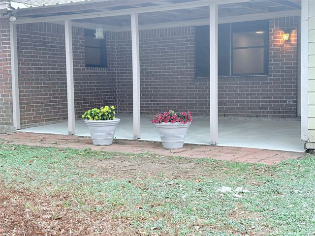 3820 Clover Drive, Alvin, TX 77511