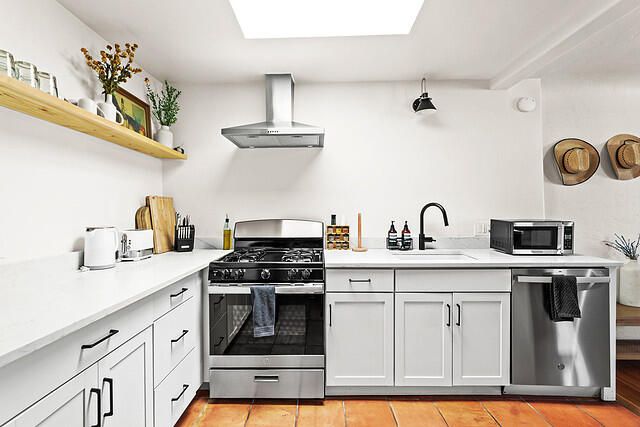 4038 Anderson Avenue SE, Albuquerque, NM 87108