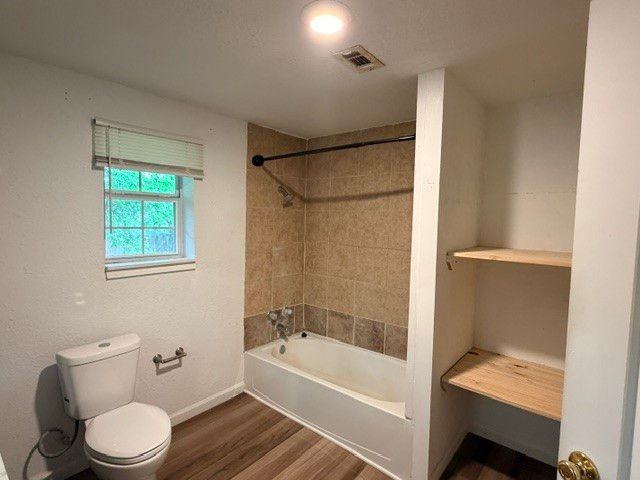 927 W Baker Street, Denison, TX 75020