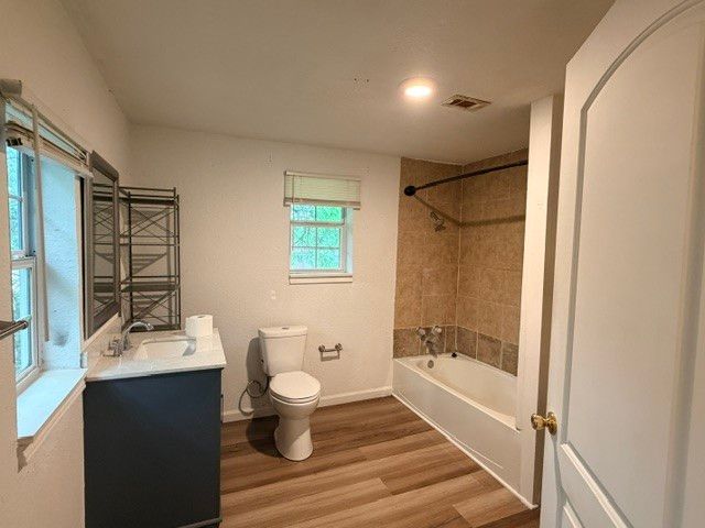 927 W Baker Street, Denison, TX 75020
