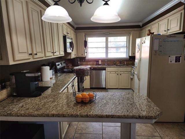 2101 Belle Grove Drive, Bossier City, LA 71111