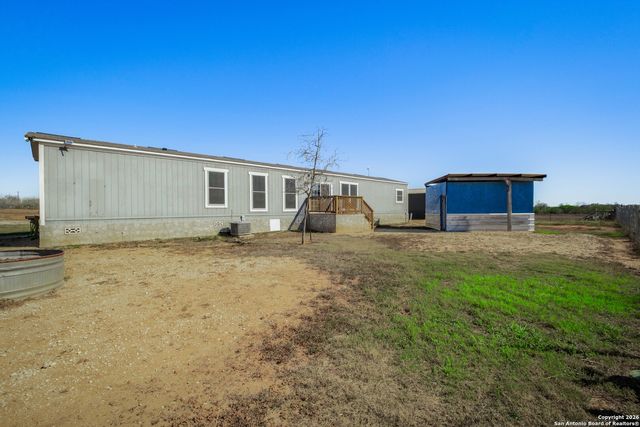 985 County Road 307, Jourdanton, TX 78026