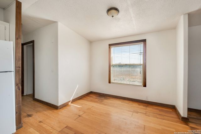 985 County Road 307, Jourdanton, TX 78026