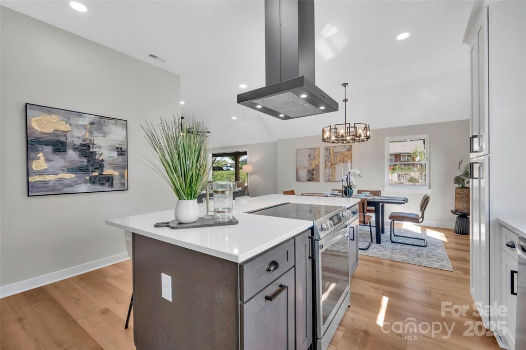 3942 McMillan Street, Charlotte, NC 28205
