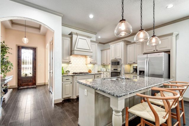 504 Mission Hill RUN, New Braunfels, TX 78132