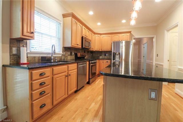 22 Dutchmans Pipe Cove, Greensboro, NC 27455