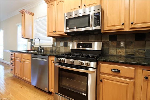 22 Dutchmans Pipe Cove, Greensboro, NC 27455