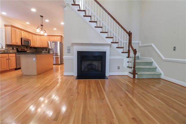 22 Dutchmans Pipe Cove, Greensboro, NC 27455