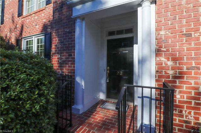 22 Dutchmans Pipe Cove, Greensboro, NC 27455