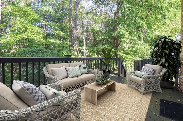 22 Dutchmans Pipe Cove, Greensboro, NC 27455