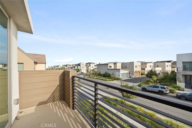 150 Scale, Irvine, CA 92618