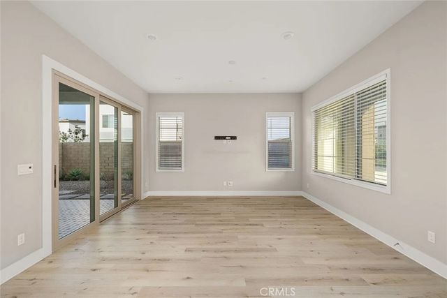 150 Scale, Irvine, CA 92618