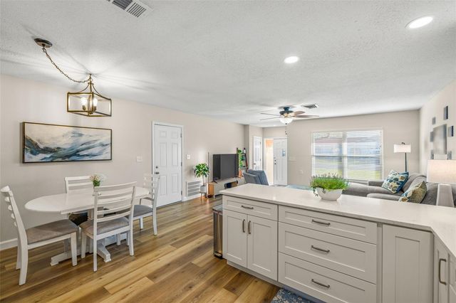 314 CIRCLE DRIVE, Palm Harbor, FL 34683