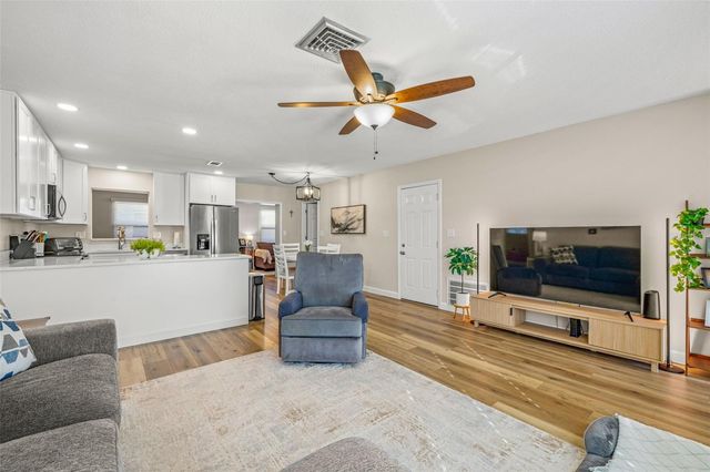 314 CIRCLE DRIVE, Palm Harbor, FL 34683