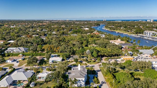 12385 COCONUT ROW Road, Palm Beach Gardens, FL 33410