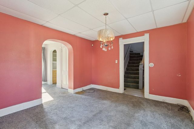 201 N Hinkley Avenue, Rockford, IL 61101