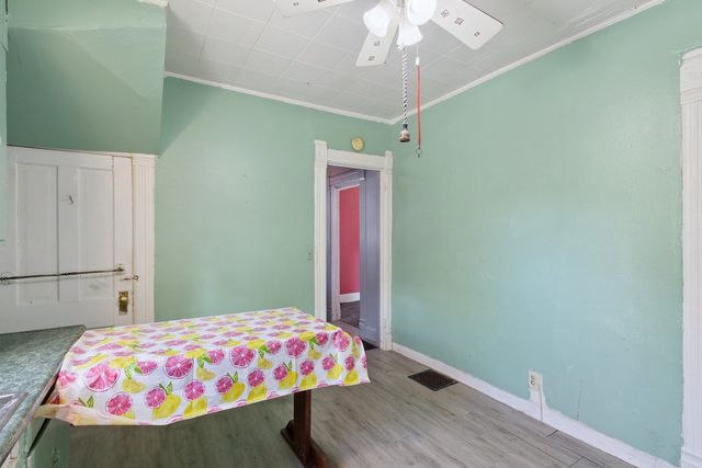 201 N Hinkley Avenue, Rockford, IL 61101