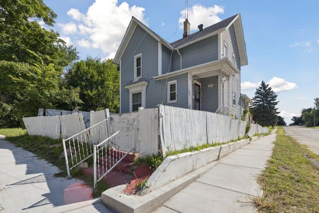 201 N Hinkley Avenue, Rockford, IL 61101