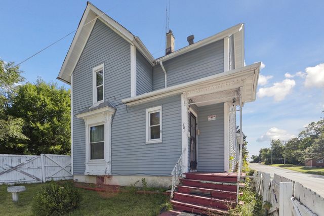 201 N Hinkley Avenue, Rockford, IL 61101