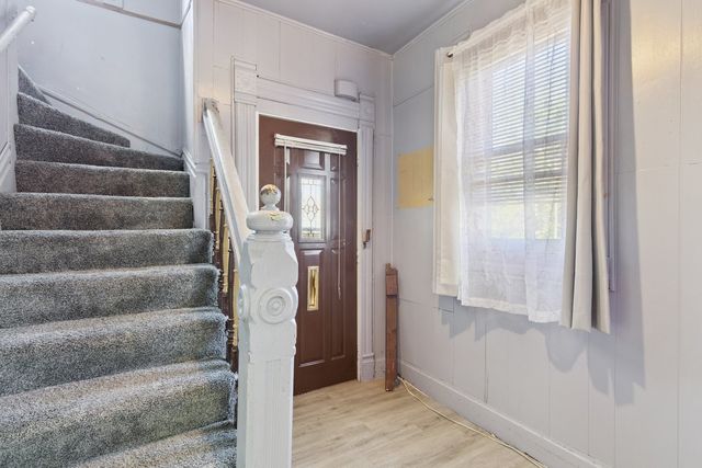 201 N Hinkley Avenue, Rockford, IL 61101