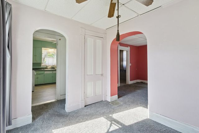 201 N Hinkley Avenue, Rockford, IL 61101