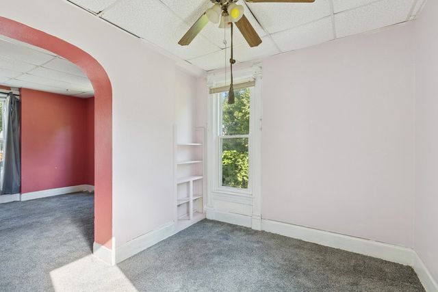 201 N Hinkley Avenue, Rockford, IL 61101