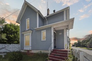 201 N Hinkley Avenue, Rockford, IL 61101