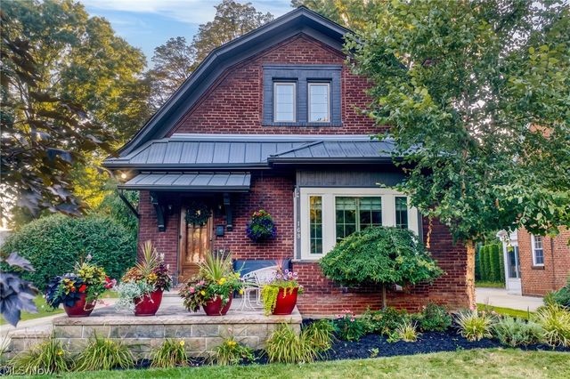 168 Castle Boulevard, Akron, OH 44313