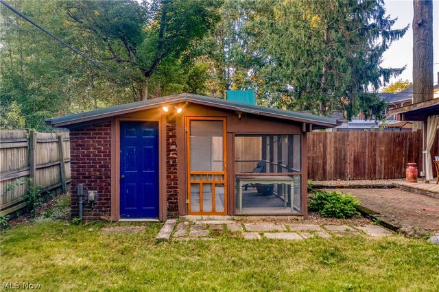 168 Castle Boulevard, Akron, OH 44313