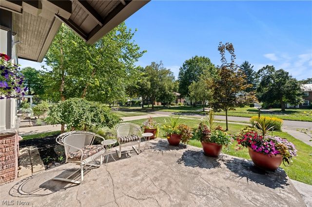 168 Castle Boulevard, Akron, OH 44313