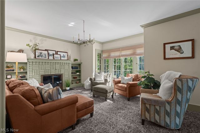 168 Castle Boulevard, Akron, OH 44313