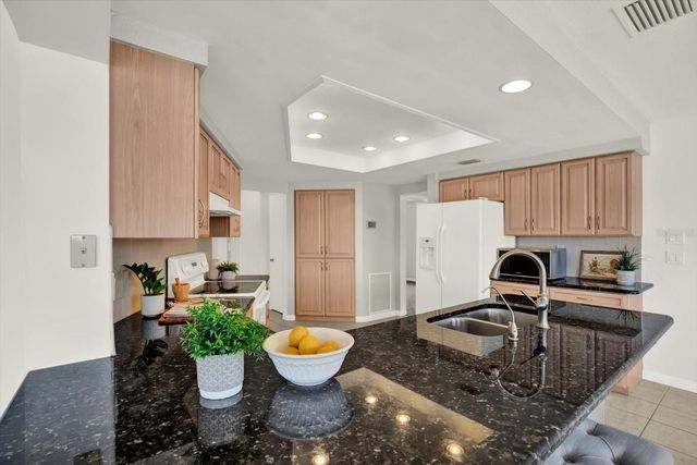 5675 BAYVIEW DRIVE, Seminole, FL 33772