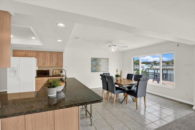 5675 BAYVIEW DRIVE, Seminole, FL 33772