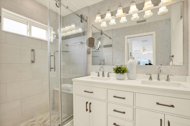 5675 BAYVIEW DRIVE, Seminole, FL 33772