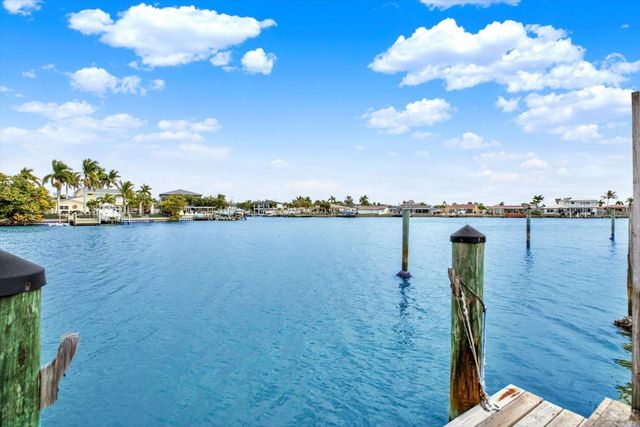 5675 BAYVIEW DRIVE, Seminole, FL 33772