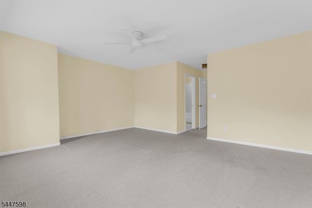 154 Leeds Ct 154, Madison Boro, NJ 07940