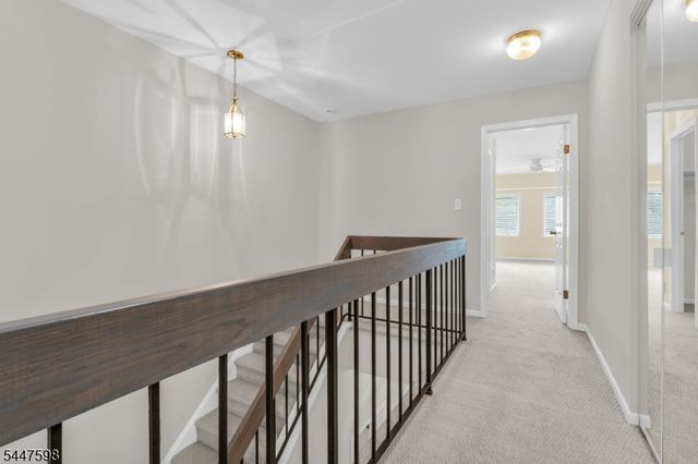 154 Leeds Ct 154, Madison Boro, NJ 07940